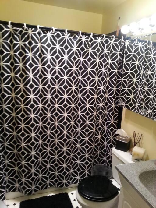 Appartamento Entire 2br, Centrally-located, W/parking!